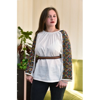 Embroidered blouse "Retro Queen"